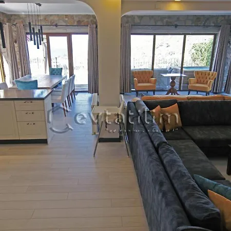 Mira Luxury Villa