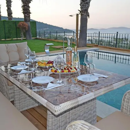 Mira Luxury Villa