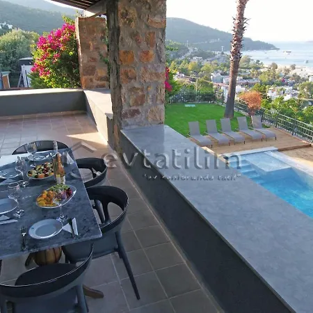 Mira Luxury Villa *